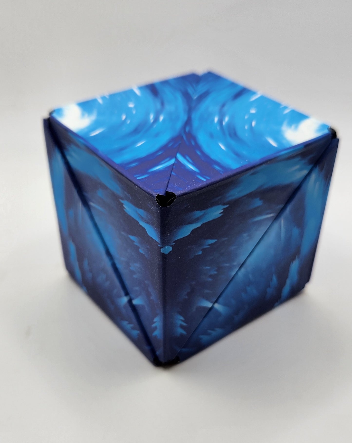 Magnetic Magic Cube - Wiggle & Ding