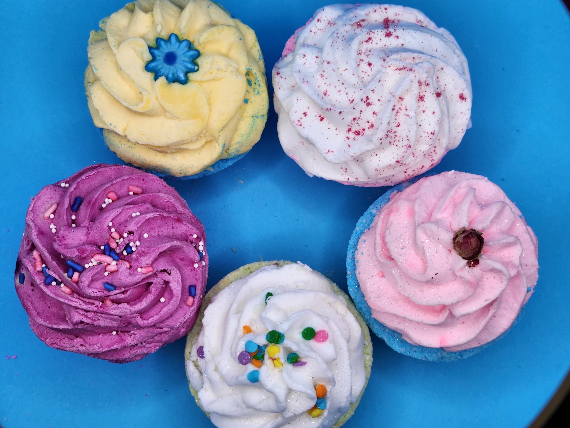 Cupcake Bath Bombs - Wiggle & Ding